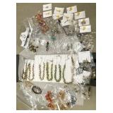 Gp beaded necklaces, etc- some w/ natural stones