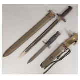 2 military knives marked U.S.: 1917 U.S.N. MKI