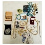 Gp Asst costume jewelry: some sterling silver,