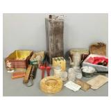 Gp incl antique can, tins, etc.