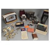 Gp incl foreign coins, binoculars, cameras, etc