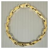18K gold bracelet- 28.9 grams- 8 3/8"L