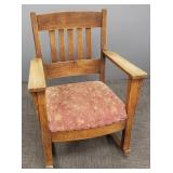 Mission oak rocker w/ arms- 33"H 25 1/2"W 19"D
