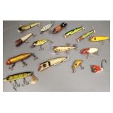 15 vintage fishing lures: 5" largest