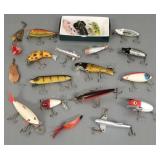 20 vintage fishing lures incl South Bend: