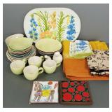 Gp of mid-century items incl Red Wing Town and