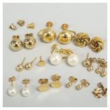 Group earrings incl 14k gold- 1.8g total gold,