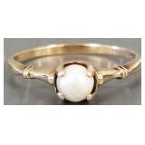 Vintage 10k gold & pearl ring- 1.3g, size 6 3/4