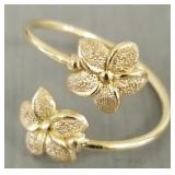 14k gold floral bypass ring- 0.9g, approx sz 4 1/2