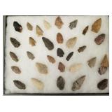 Case w/ 32 stone points assorted types/ sizes-
