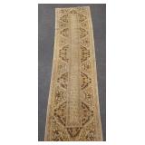 Vintage handmade floral pattern wool runner-