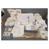 Group antique & vintage lace, linens, etc