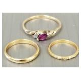 Three 10k gold rings: 2 baby rings & 1 s/w