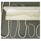 Group pearl jewelry: 4 necklaces &  2 bracelets-