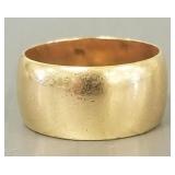 18k gold wide ring band- 8g, sz 6 3/4, 3/8'W