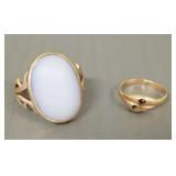 2 vintage 10K gold rings- 5.8g total- 1 baby & 1