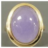 14K gold & lavender jade ring- 4.4g; size 8;