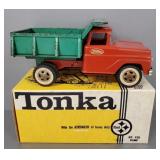 Tonka dump truck w/ No. 406 box & pamphlet-