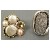 2 sterling silver rings s/w stones, etc. incl