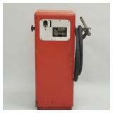 Bennett model 58 gas pump complete with hose-