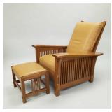 Contemporary Stickley quartersawn oak spindle