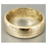14k gold band- 5.5g, sz 7