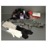 Group incl composition alligator, assorted foreign