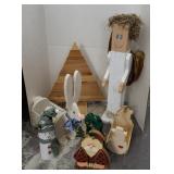 CHRISTMAS DECOR & WOOD DECOR