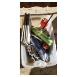 HUMMINGBIRD FEEDERS, SHELF FIXTURES, ASSTD MISC