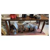 BUFFET TABLE