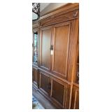 STORAGE CABINET LINEN PRESS