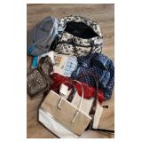 TOTES W/ PURSES