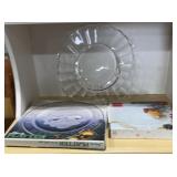 HOLIDAY SERVING PLATES