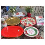 CHRISTMAS SERVING TRAYS W/ NAPKINS, CENTERPIECES
