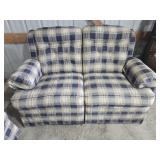 LA Z BOY LOVESEAT RECLINER