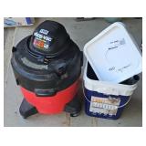 SHOP VAC 8 GALLON VACUUM