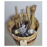 VINTAGE KITCHEN UTENSILS