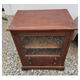 SMALL DISPLAY CABINET