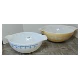 (2) PYREX MIXING BOWLS