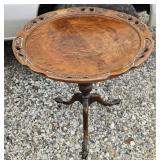 ANTIQUE TRAY STYLE ROUND LAMP TABLE
