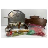 VINTAGE KITCHEN ITEMS