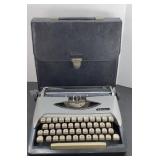 ROYAL ELDORADO DELUXE PORTABLE TYPEWRITER