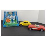 BUGS BUNNY GARDEN TOY & (2) DIECAST CARS