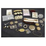 HAIR COMBS & ASSTD JEWELRY