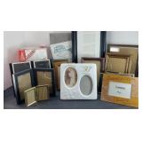 PICTURE FRAMES & PICTURE ALBUMS