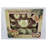 VINTAGE 13 PIECE CHILDS TEA SET IN ORIGINAL BOX