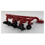 ERTL 3 BOTTOM PLOW