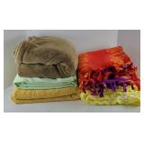 BLANKETS & THROWS