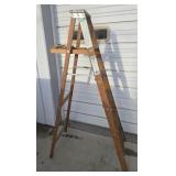 KELLER 6 FT WOOD LADDER