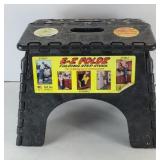 FOLDING STEP STOOL